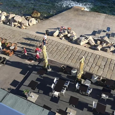 Punta Beachfront Exclusive Apartman *