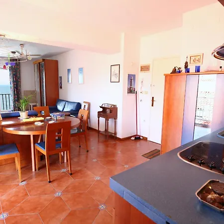 Punta Beachfront Exclusive Apartment Piran