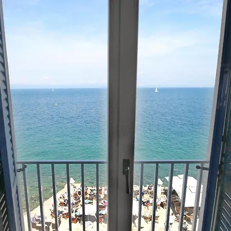 Punta Beachfront Exclusive * Piran