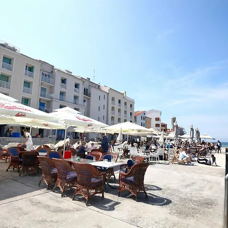 Punta Beachfront Exclusive Piran